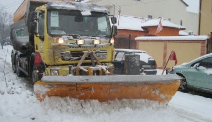 Sare de peste 48 mil. lei pentru deszăpezirea drumurilor în iarna 2012-2013